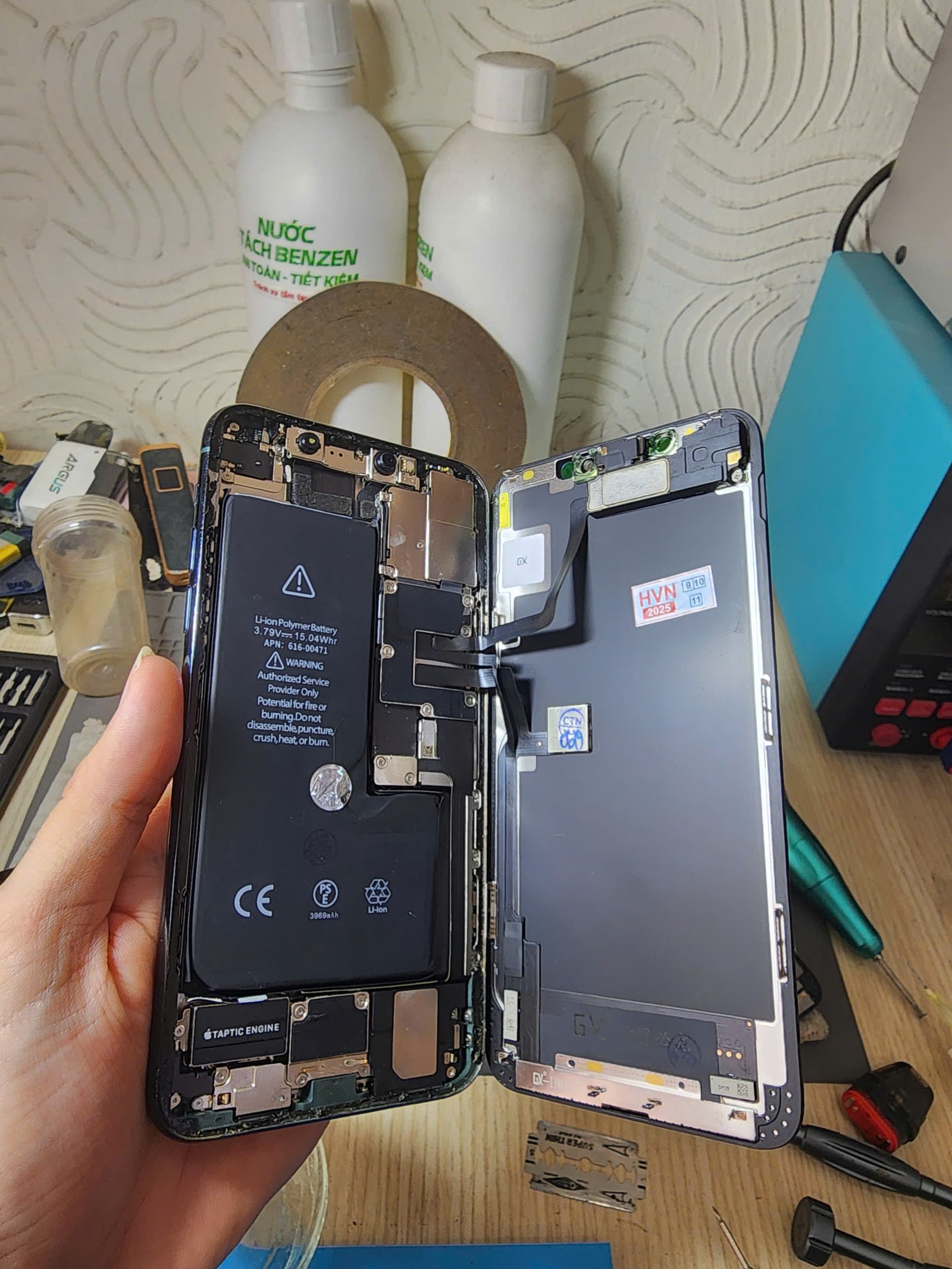 thay màn iphone 11 pro max